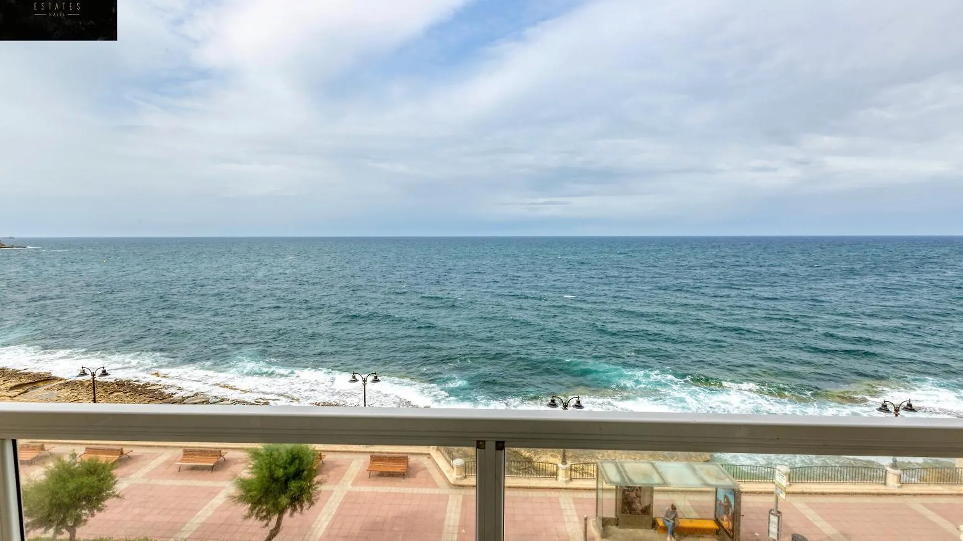 Tower Road Seafront Home, With 3Br & Working Space By 360 Estates Sliema 0*,