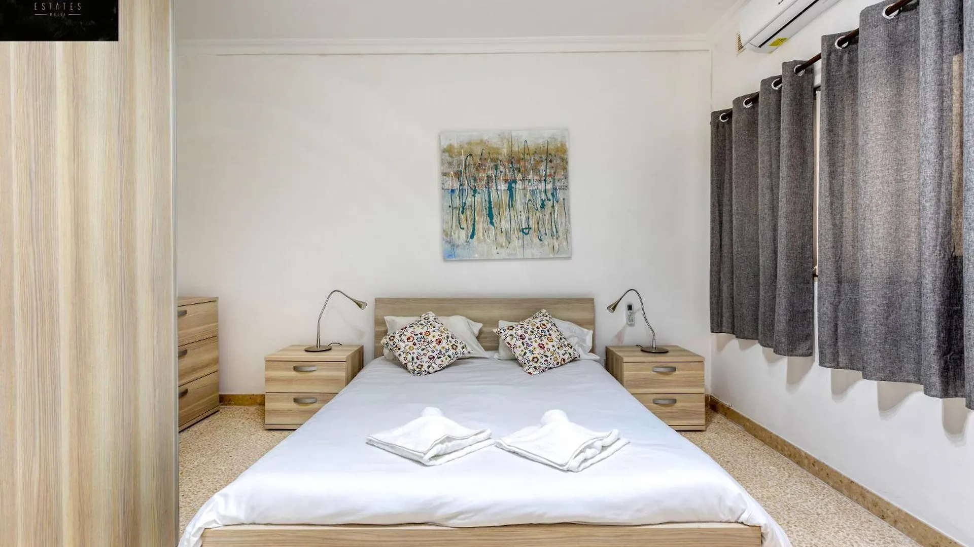 Apartment Tower Road Seafront Home, With 3Br & Working Space By 360 Estates Sliema Malta